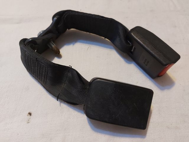 bontott DACIA DUSTER Hátsó középső Biztonsági Öv Csat