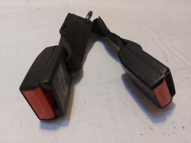 bontott DACIA DUSTER Hátsó középső Biztonsági Öv Csat