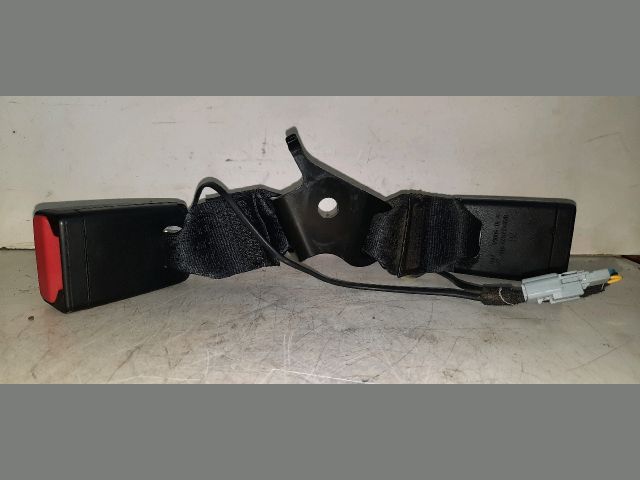 bontott DACIA DUSTER Hátsó középső Biztonsági Öv Csat