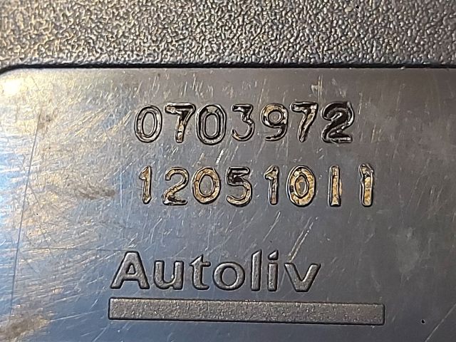 bontott DACIA DUSTER Hátsó középső Biztonsági Öv Csat