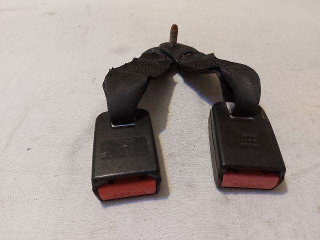 bontott DACIA DUSTER Hátsó középső Biztonsági Öv Csat