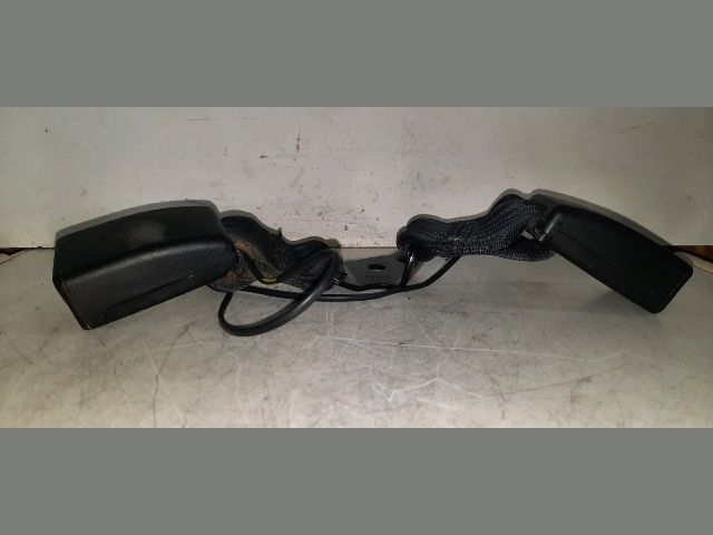 bontott DACIA DUSTER Hátsó középső Biztonsági Öv Csat