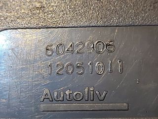 bontott DACIA DUSTER Hátsó középső Biztonsági Öv Csat