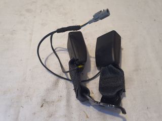 bontott DACIA DUSTER Hátsó középső Biztonsági Öv Csat