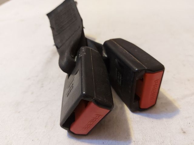 bontott DACIA DUSTER Hátsó középső Biztonsági Öv Csat