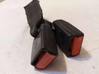 bontott DACIA DUSTER Hátsó középső Biztonsági Öv Csat