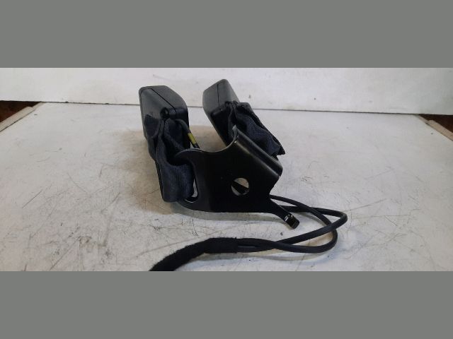 bontott DACIA DUSTER Hátsó középső Biztonsági Öv Csat