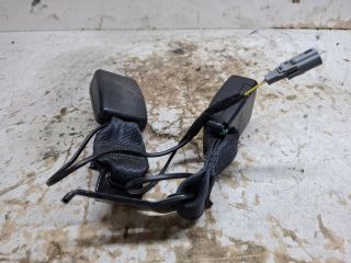 bontott DACIA DUSTER Hátsó középső Biztonsági Öv Csat