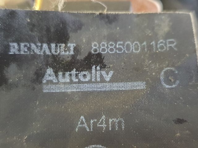 bontott DACIA DUSTER Hátsó középső Biztonsági Öv