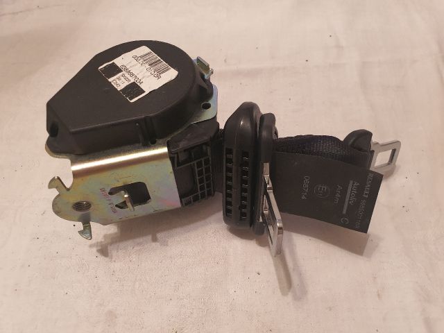 bontott DACIA DUSTER Hátsó középső Biztonsági Öv