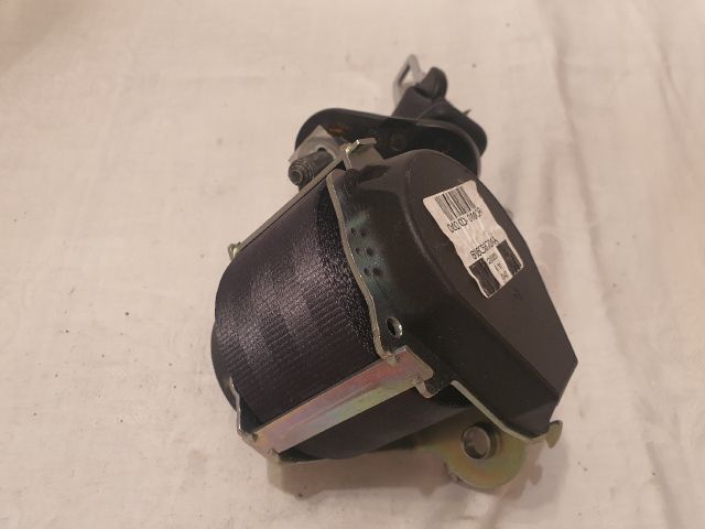 bontott DACIA DUSTER Hátsó középső Biztonsági Öv