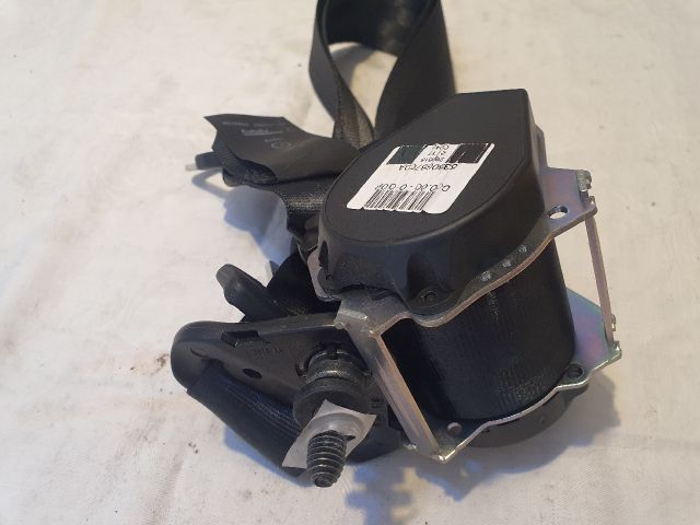 bontott DACIA DUSTER Hátsó középső Biztonsági Öv