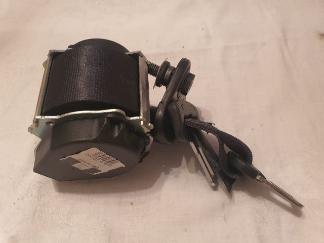 bontott DACIA DUSTER Hátsó középső Biztonsági Öv