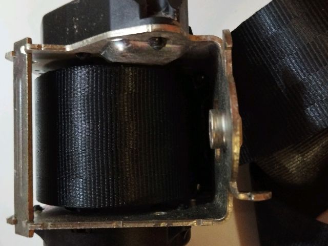 bontott DACIA DUSTER Hátsó középső Biztonsági Öv