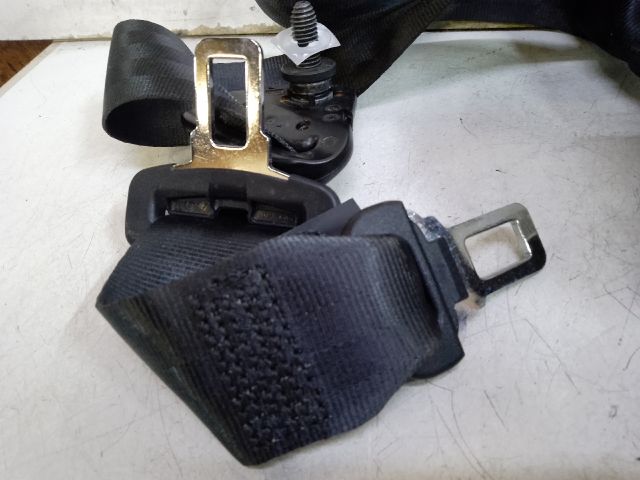 bontott DACIA DUSTER Hátsó középső Biztonsági Öv