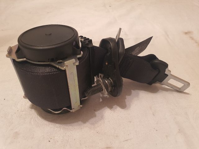 bontott DACIA DUSTER Hátsó középső Biztonsági Öv