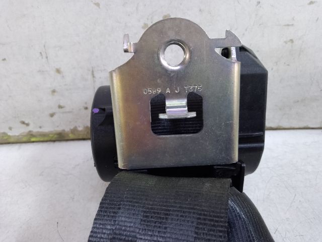 bontott DACIA DUSTER Hátsó középső Biztonsági Öv