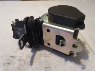 bontott DACIA DUSTER Hátsó középső Biztonsági Öv