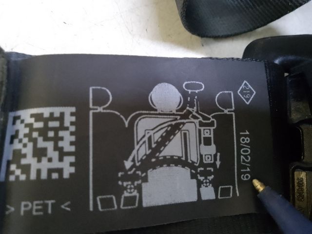 bontott DACIA DUSTER Hátsó középső Biztonsági Öv