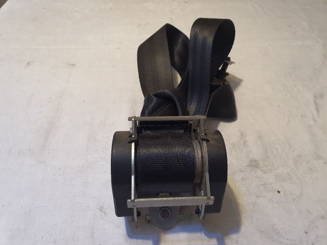 bontott DACIA DUSTER Hátsó középső Biztonsági Öv