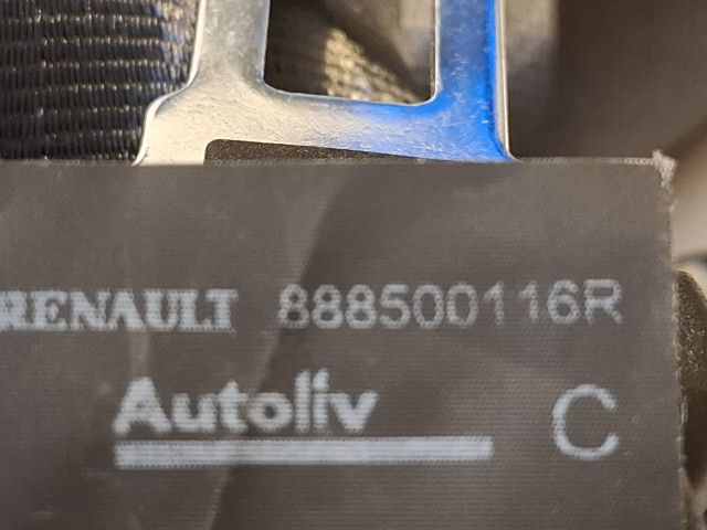 bontott DACIA DUSTER Hátsó középső Biztonsági Öv