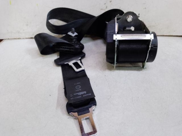 bontott DACIA DUSTER Hátsó középső Biztonsági Öv