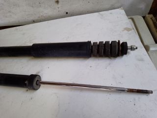 bontott DACIA DUSTER Hátsó Lengéscsillapító Pár