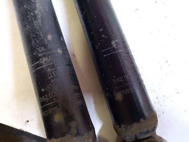 bontott DACIA DUSTER Hátsó Lengéscsillapító Pár