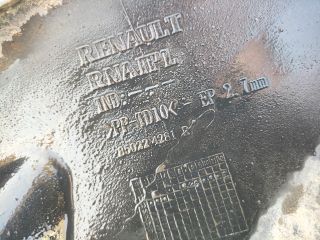 bontott DACIA DUSTER Hátsó Lökhárító (Részeivel)