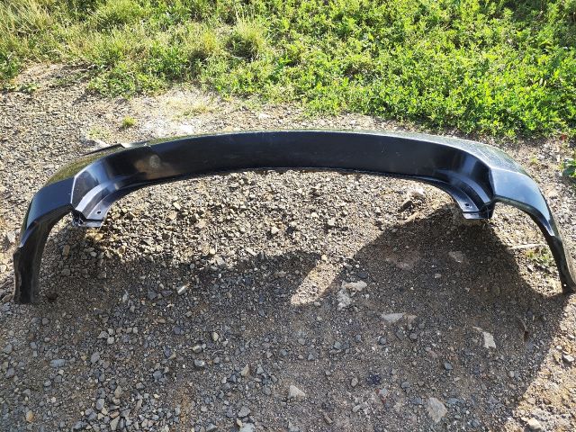 bontott DACIA DUSTER Hátsó Lökhárító (Részeivel)