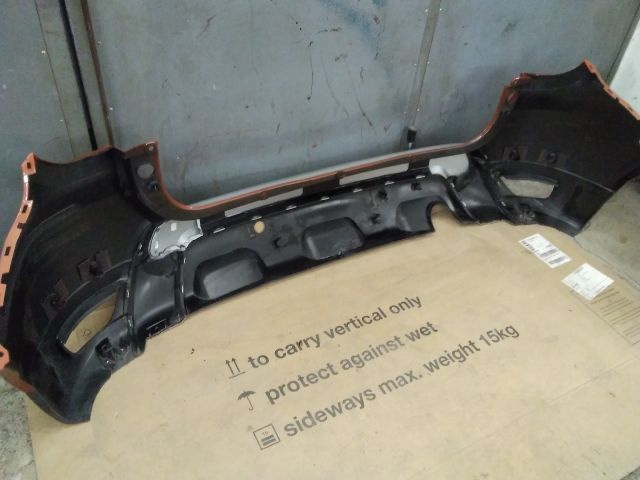 bontott DACIA DUSTER Hátsó Lökhárító (Részeivel)