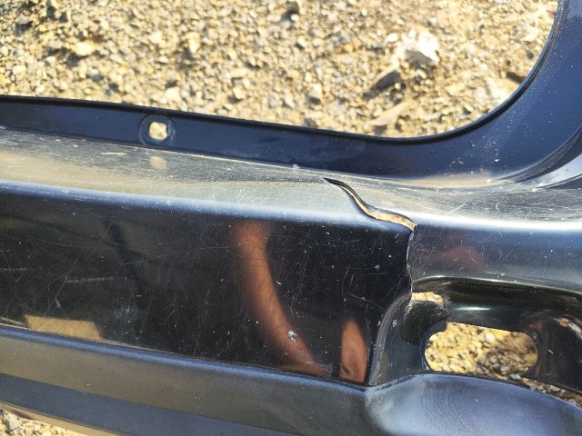 bontott DACIA DUSTER Hátsó Lökhárító (Részeivel)