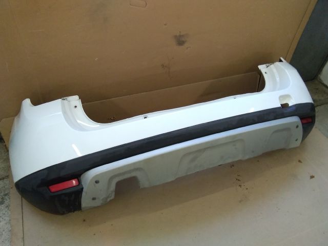 bontott DACIA DUSTER Hátsó Lökhárító (Részeivel)