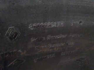 bontott DACIA DUSTER Hátsó Lökhárító (Részeivel)