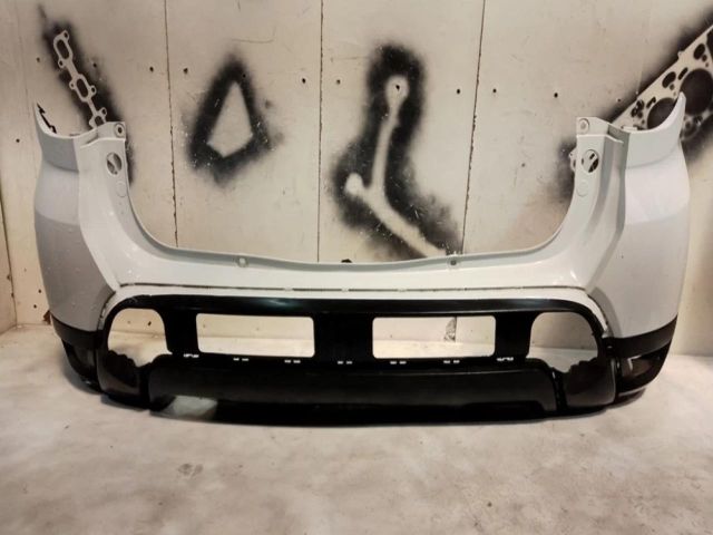 bontott DACIA DUSTER Hátsó Lökhárító (Üresen)