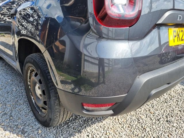 bontott DACIA DUSTER Hátsó Lökhárító (Üresen)