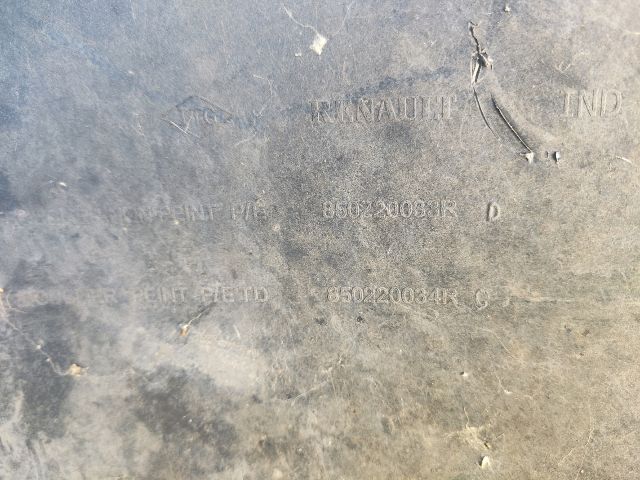 bontott DACIA DUSTER Hátsó Lökhárító (Üresen)