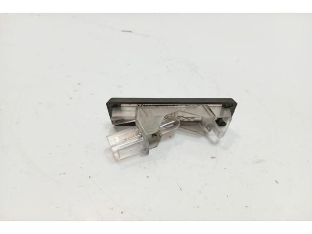 bontott DACIA DUSTER Hátsó Rendszámtábla Világítás