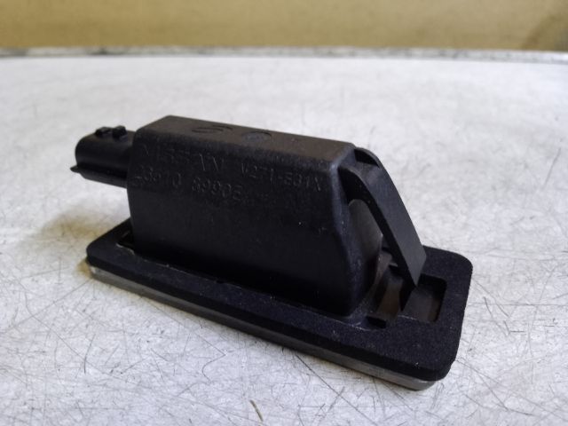 bontott DACIA DUSTER Hátsó Rendszámtábla Világítás