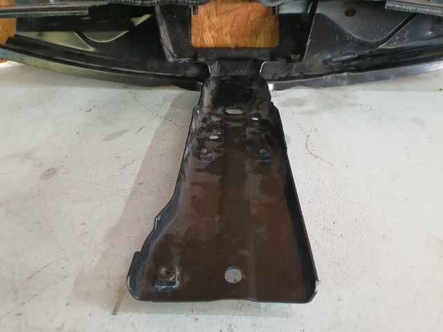 bontott DACIA DUSTER Homlokfal (Üres lemez)