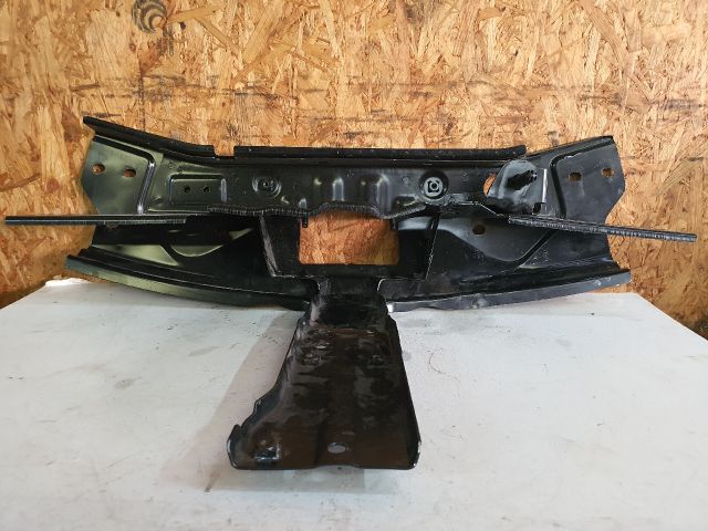 bontott DACIA DUSTER Homlokfal (Üres lemez)