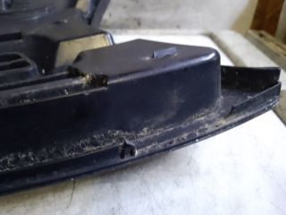 bontott DACIA DUSTER Hűtőrács