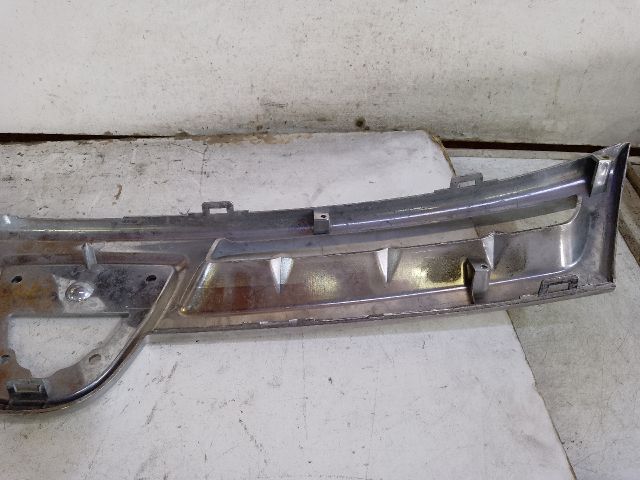 bontott DACIA DUSTER Hűtőrács