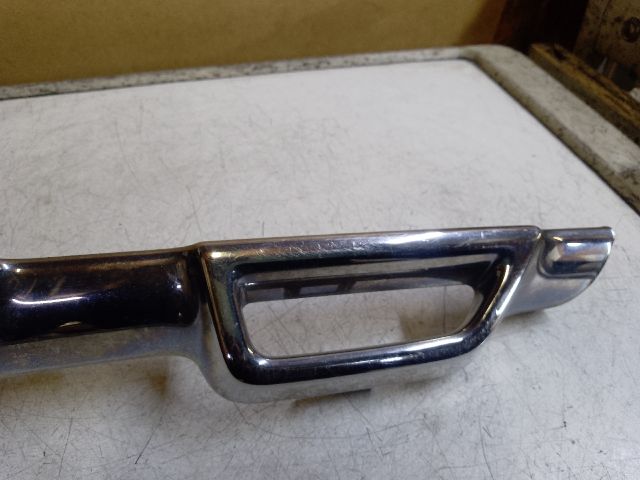 bontott DACIA DUSTER Hűtőrács