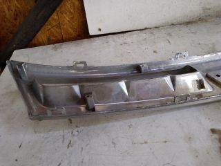 bontott DACIA DUSTER Hűtőrács