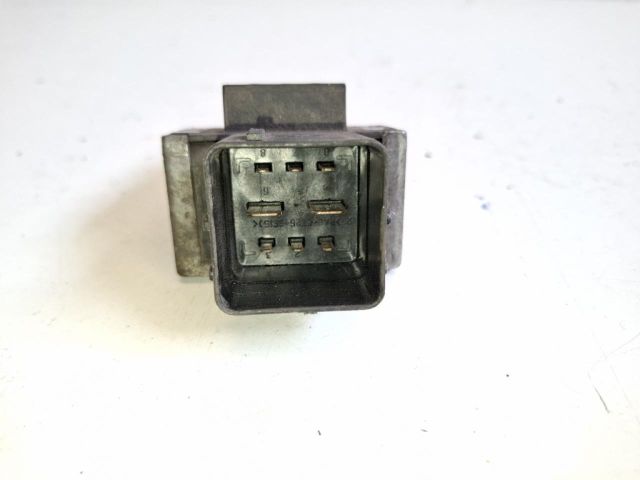 bontott DACIA DUSTER Izzító Relé