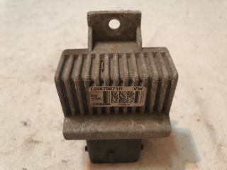 bontott DACIA DUSTER Izzító Relé