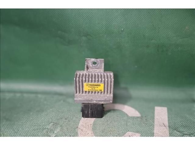 bontott DACIA DUSTER Izzító Relé