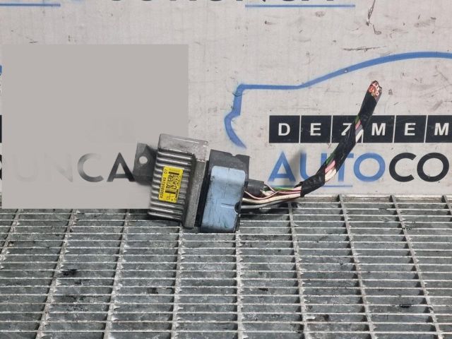 bontott DACIA DUSTER Izzító Relé