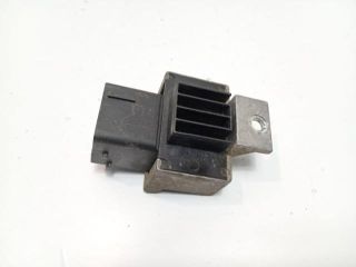 bontott DACIA DUSTER Izzító Relé